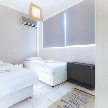 Francis Getaway In Pireaus Apartment