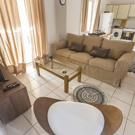Apartment Francis Getaway In Pireaus